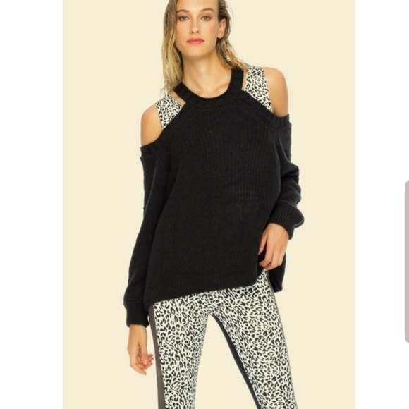 💕INDAH BODY💕 BLACK Ambrosia Cold Shoulder Sweater Top S Small NWT - Picture 4 of 4